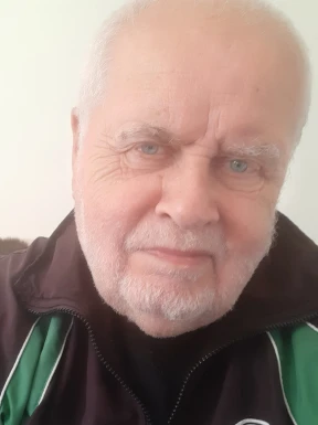 English men looking for love