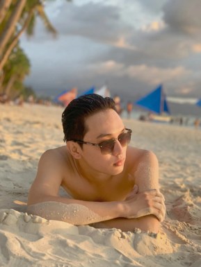 Thai ladyboys for dating / Ladyboys from Philippines for dating