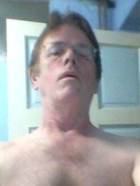 English men looking for love