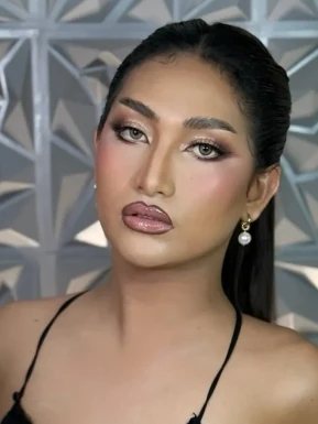 Thai ladyboys for dating / Ladyboys from Philippines for dating