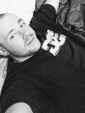 American men looking for love